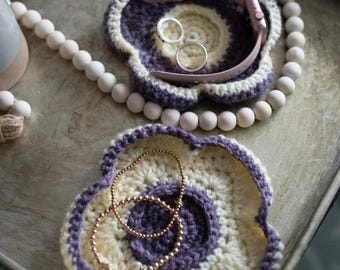 Crochet Blumen Schmucktablett Muster | Schmuckschale PDF, Ringhalter häkeln