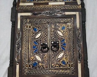Vintage Moroccan Wall Mirror, Hand Carved Wood & Metal, Exotic Decor (45x32cm)