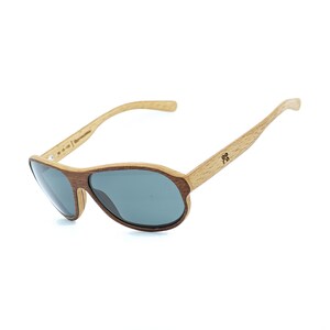 Curved Wooden Sunglasses with Green Polarized Lenses - Stylish, Eco-Friendly, Lightweight and Ergonomic Design - Size L, 56-18-135,
