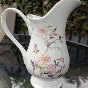 Royal winton cream / milk jug, collectable vintage piece