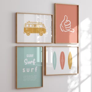 Retro surfposters, van/combi, rosa, gröna och gula surfbrädor, set med 4 posters