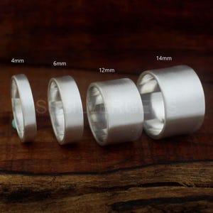 Matt finish, bekväm passform, opolerat armband, tumring, platt armband, bred armband 2 mm till 15 mm. Alla armbandsbredder finns tillgängliga.