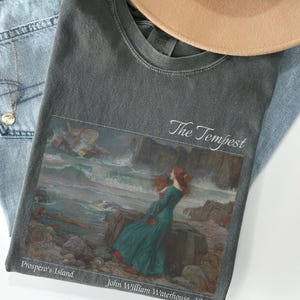 Die Tempest Waterhouse Comfort Colors® Shirt Shakespeare literarisches Tshirt Berühmte Malerei T-Shirt Dark Academia Artsy Tee Kunst Geschenk für Künstler