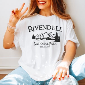 Rivendell lecture livre chemise sombre milieu universitaire vêtements vintage anniversaire cadeau de Noël bibliothécaire professeur nerd tshirt gothique geek littérature tee