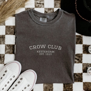 GEBORDUURD Crow Club Comfort Colors®-shirt Ketterdam Fandom Merch Dark Academia Gothic Reading Tshirt Booktok Bookish T-shirt vintage cadeau