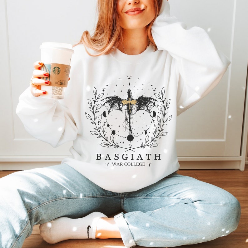 fourth wing dragon reading sweatshirt, basgiath war college shirt, gothic Christmas birthday gift for her dark academia sweater literature zdjęcie 8