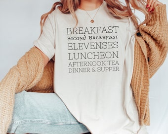 Zweites Frühstück Shirt, Fantasy-Buch-T-Shirt, Buchliebhaber Geschenk für sie, Bücherwurm Foodie Tshirt, Meme-Zitat-T-Shirt, Buch-Liebhaber Fandom Merch T-Shirt