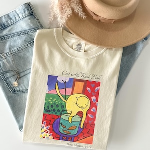 Henri Matisse Comfort Colors® Shirt Cat With Red Fish Famous Painting Tshirt Art Lover T-shirt Vintage Gift for Artist Aesthetic Artsy Tee