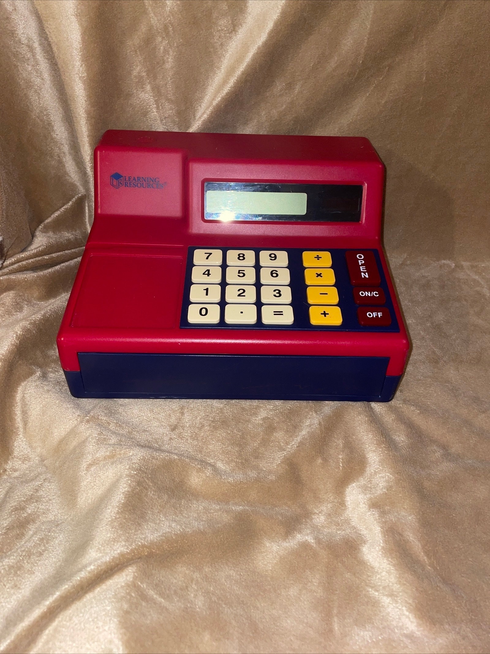 Vintage Learning Resources Pretend & Play Cash Register