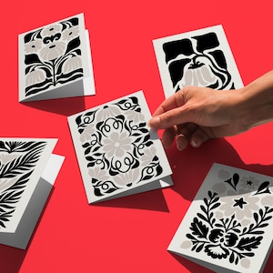 Jeu de cartes florales imprimables, cartes de voeux botaniques, lot de cartes noir blanc moderne, cartes fleurs monochromes, cartes postales toutes occasions