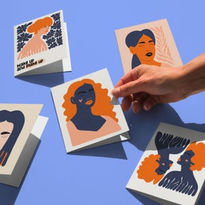 5 tarjetas imprimibles de chicas bohemias, juego de tarjetas de empoderamiento femenino, postales modernas de mujeres jóvenes y hermosas, tarjeta de poder femenino, tarjeta de felicitación botánica