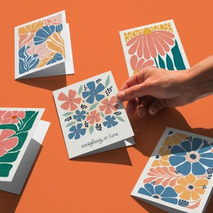 Paquete de 5 tarjetas florales, diseños de estilo Matisse, tarjetas de arte popular moderno, saludos botánicos, postales botánicas, tarjetas de flores abstractas