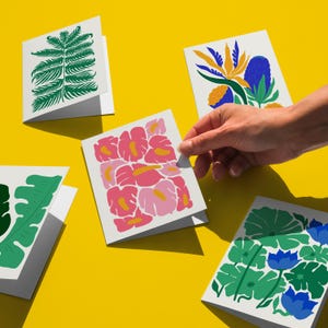 Paquet de 5 cartes vierges florales pour toutes les occasions, cartes d'été, 5 motifs colorés uniques, oeuvre d'art estival moderne, salutations botaniques, téléchargement immédiat