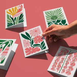 Ensemble de cartes postales florales bohème du milieu du siècle, carte imprimable art botanique, ensemble de cartes numériques fleur et feuille, 5 cartes florales, lot de fleurs botaniques