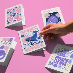 Pack de cartes imprimables spatiales, carte Give me Space, carte baleine spatiale, carte chat astronaute, carte de voeux vaisseau spatial, jeu de cartes spatiales planète galaxie