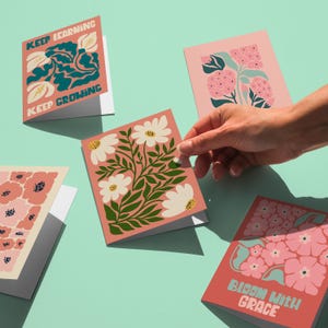 Conjunto de cartões Bloom with Grace, cartões de felicitações botânicos, pacote múltiplo de cartões florais, presente para jardineiros, pacote exclusivo de cartões de felicitações florais de meados do século