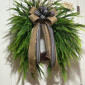 Button Fern Grapevine Wreath: Farmhouse Burlap Bow, Welcome Sign