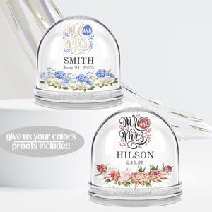 Custom Wedding Party Favor Snow Globe Gift, Personalized Wedding Gift Snowglobe, Mr and Mrs Gift, Couple Gift Bridal Party Gift Snow Globe