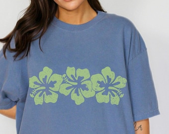 Vintage Hibiscus Flower Beach Tee, Custom Color Comfort Colors Tshirt, Oversized Summer Shirt, 90s Vacation Aesthetic