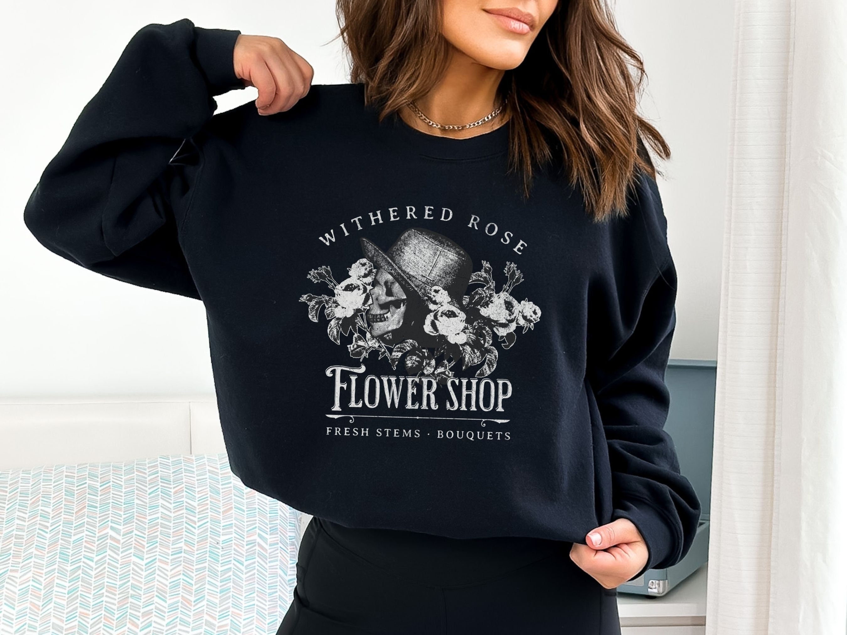 Vintage Flowers Skull Graphic Crewneck Sweatshirt, Halloween Crewneck, Withered Rose Flower Shop, Halloween Graphic, Vintage Flower Market