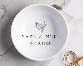 Personalized Engagement Gift Engagement Ring Dish Ring Dish Engagement Gifts for Couple Engagement Gift for Best Friend Wedding Gift