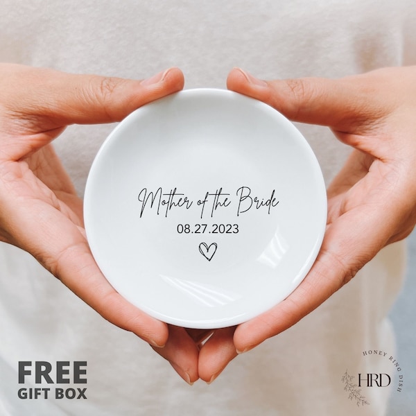 Mother of the Groom Ring Dish, Mother of the Bride Jewelry Dish, Personalized Wedding Trinket dish, Wedding Ring Dish, Wedding Gift for Mom