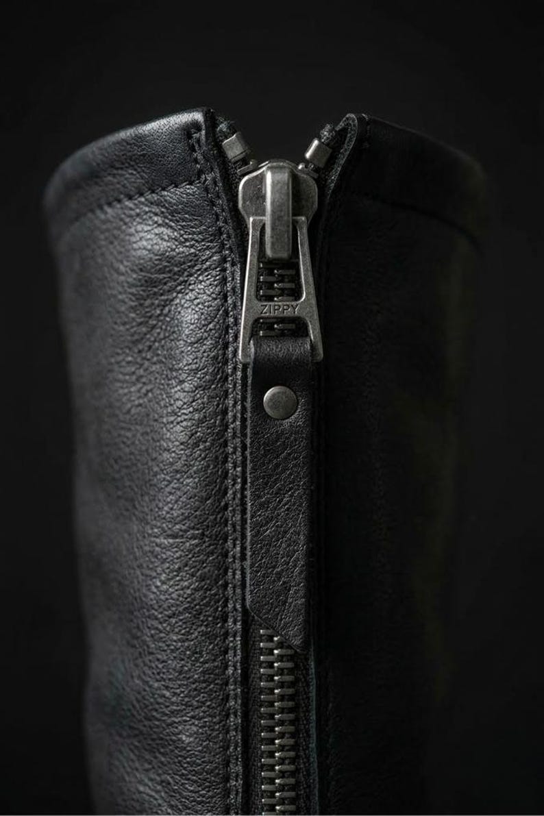 Zwart leren halfhoge laarzen, schoenen met rits aan de voorkant dames, minimalistisch handgemaakt, designerschoenen afbeelding 11
