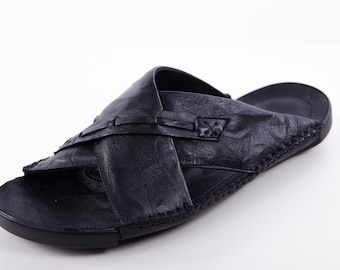 Handmade Leather Flip Flops: Men's Buckle Sandals