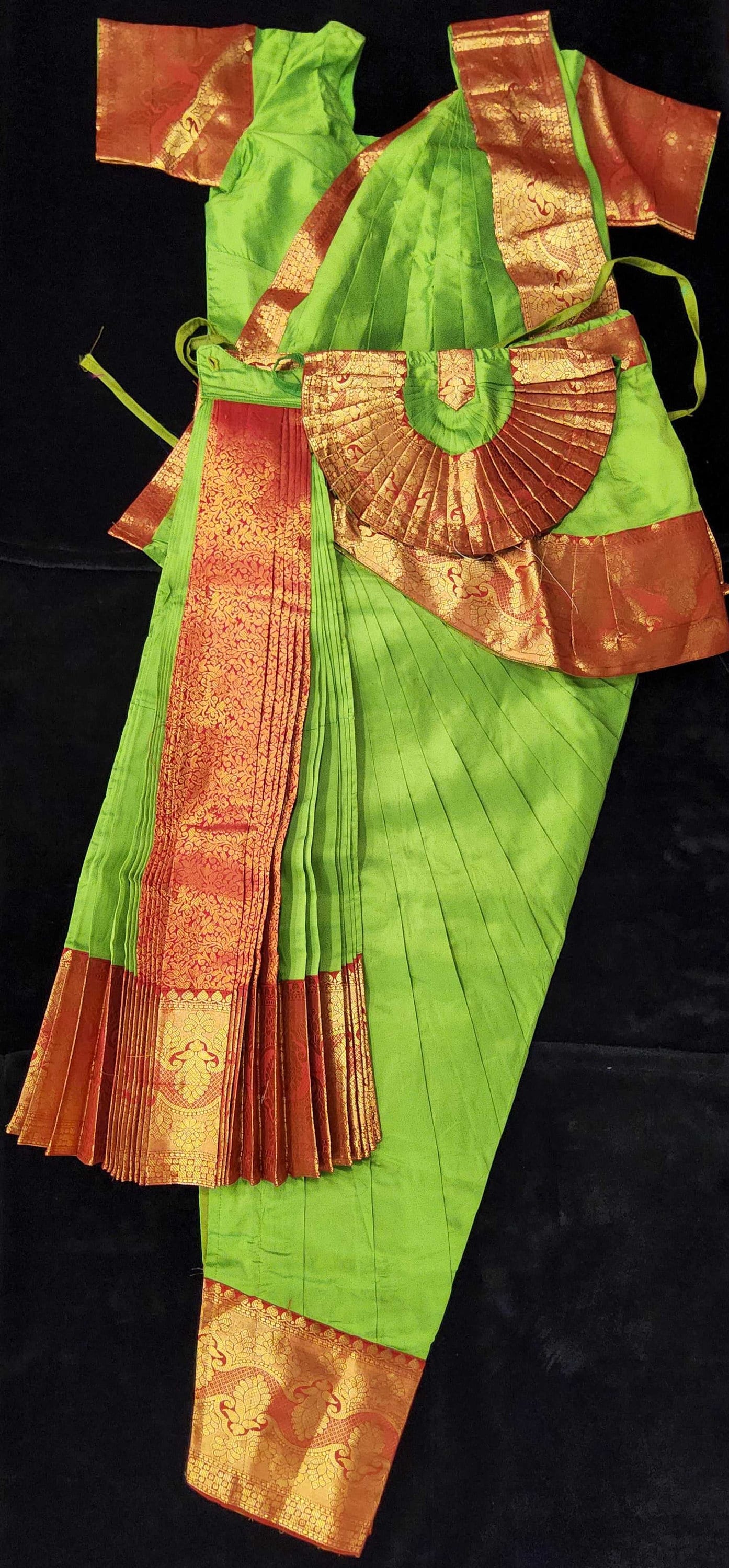 green emerald velvet dress Green & Red Bharatnatyam Dance Dress main image 0