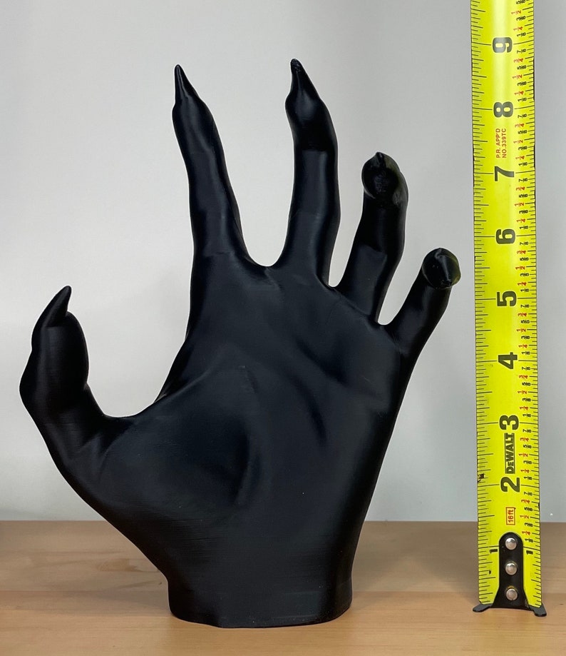 Wall-mounted Monster hands Large