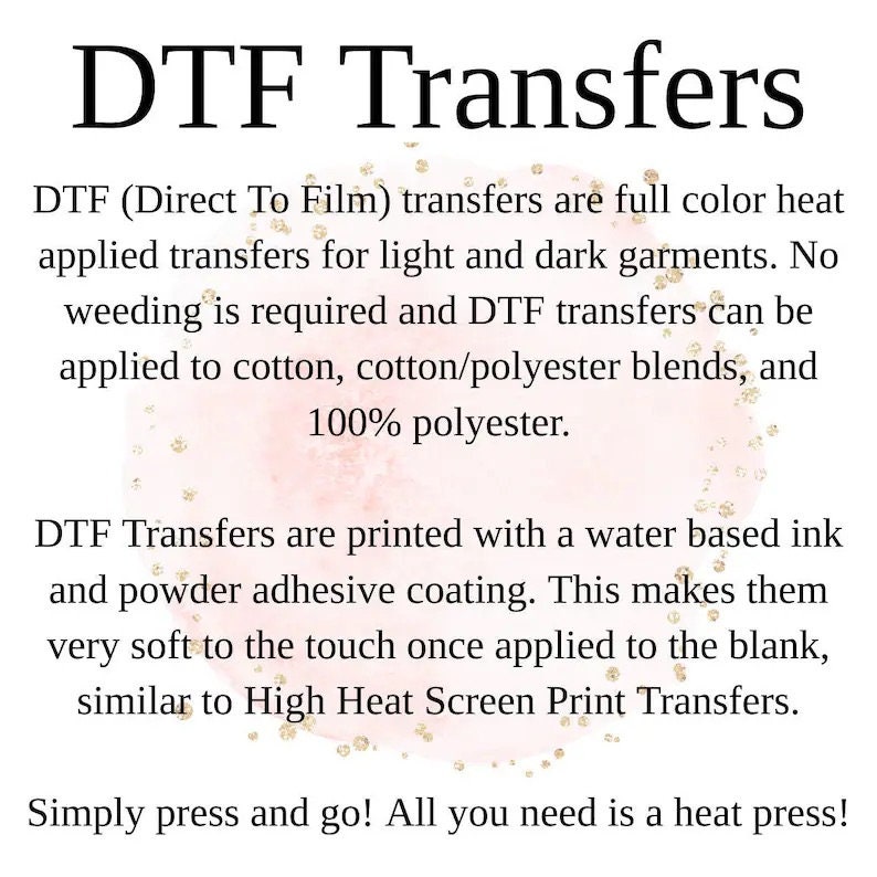 K&ouml;nnte beinhalten: DTF (Direct To Film) Transfers sind vollfarbige, thermotransferierte Transfers f&uuml;r helle und dunkle Kleidungsst&uuml;cke. Es ist kein Ausj&auml;ten erforderlich und DTF Transfers k&ouml;nnen auf Baumwolle, Baumwolle/Polyester-Mischungen und 100% Polyester angewendet werden. DTF Transfers werden mit einer wasserbasierten Tinte und einer pulverf&ouml;rmigen Klebstoffbeschichtung bedruckt. Dadurch f&uuml;hlen sie sich sehr weich an, sobald sie auf den Rohling aufgebracht wurden, &auml;hnlich wie bei Hochtemperatur-Siebdrucktransfers. Einfach pressen und loslegen! Alles, was Sie brauchen, ist eine Hei&szlig;presse!