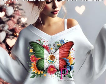 Könnte beinhalten: Ein weißes Langarmshirt mit einem Schmetterlingsmotiv, das die mexikanische Flagge zeigt. Der Schmetterling ist von bunten Blumen umgeben. Der Text "Pretty Printz" ist auf der Unterseite des Shirts gedruckt.