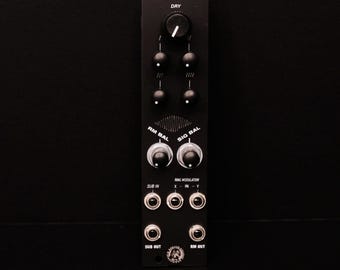 SUB+RM - Generatore di sub-ottava + modulatore ad anello - Eurorack