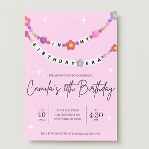 Puede incluir: Invitación de cumpleaños rosa con una guirnalda de cuentas que dice "IN MY BIRTHDAY ERA". La invitación es para el cumpleaños número 12 de Camila, que se celebrará el 10 de junio de 2024 a las 4:30 PM. La ubicación es 1111 Birthday Rd., New York, NY 02891. RSVP a Jennifer al (111) 222-4444 antes del 7/02.