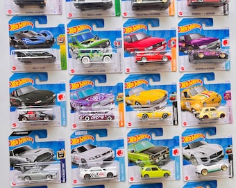 Hot Wheels ミニカー ２０台セット　ホットホイール Amazon.co.jp: Hot Wheels 20 Car Gift Pack (Styles May Vary