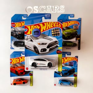 Ford Focus RS, ¡Elige tu coche de juguete coleccionable Hot Wheels en fundición a presión, réplica! ¡Un regalo ideal para cualquier entusiasta! ¡Envío en Protector!