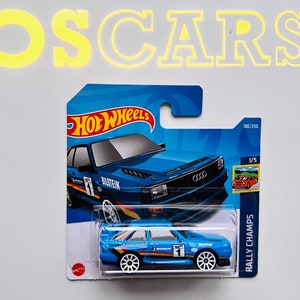 HotWheels '84 Audi Sport Quattro carro fundido azul. Cartão curto.