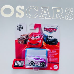 Voiture en métal moulé sous pression Cars Mini Racers Disney Pixar de Mattel. Carte courte.