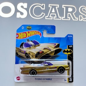 Voiture en métal moulé sous pression HotWheels de la série télévisée Batmobile. Carte courte.