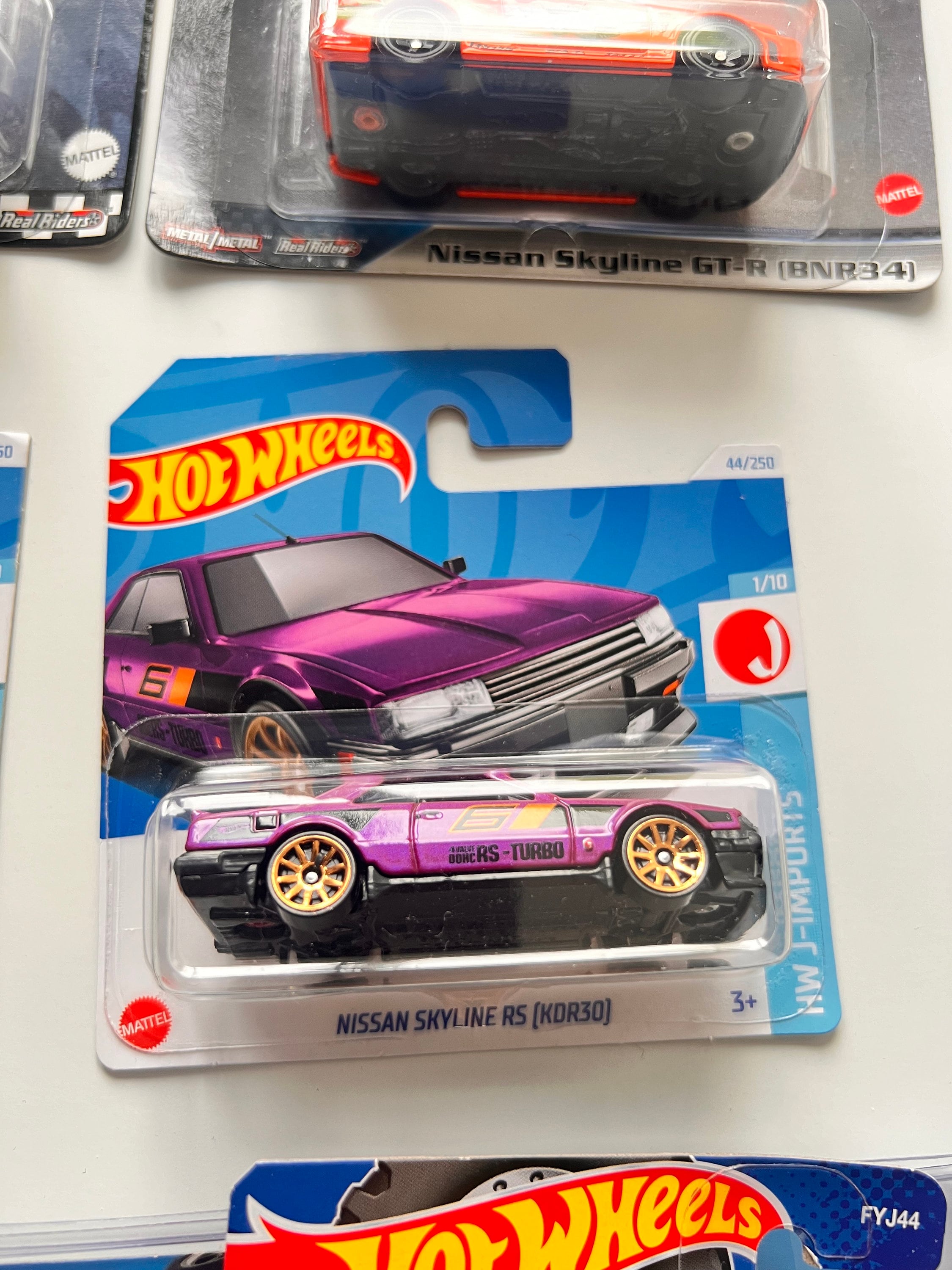 Nissan Skyline, Gtr Cars to Choose the One You Want !!! Ships With