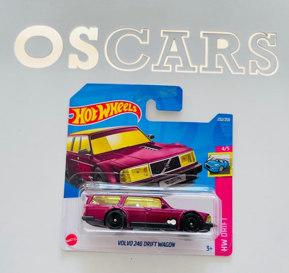 Amazon.com: Hot Wheels Volvo 240 Drift Wagon, HW Slammed 4/5
