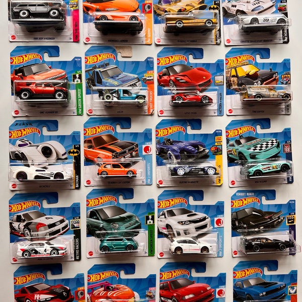 Livraison GRATUITE !! ENSEMBLE de voitures moulées sous pression HotWheels 20. Voitures Aston Martin, Bentley, TH, Japon. En vrac ou sous blister !