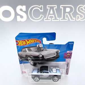 HotWheels O carro fundido de Nash. Cartão curto.