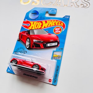Audi R8 Spyder 2019, Hot Wheels special edition, rare diecast collectible toy car, model replica! Great gift for men and boy or a  girl!