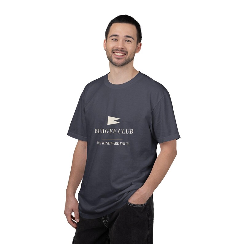 Camiseta personalizada del club náutico, diseño de banderín personalizado, regalo de Navidad de Comfort Colors imagen 7