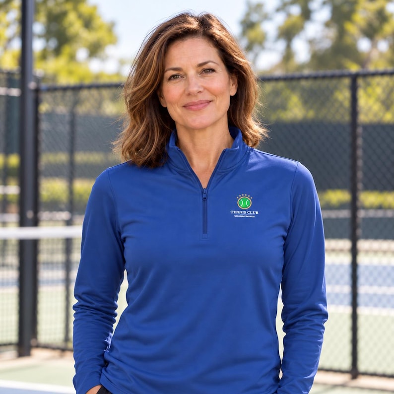 Personalized Tennis Quarter-Zip Pullover, Custom Club Name, Tennis Team Gift afbeelding 2