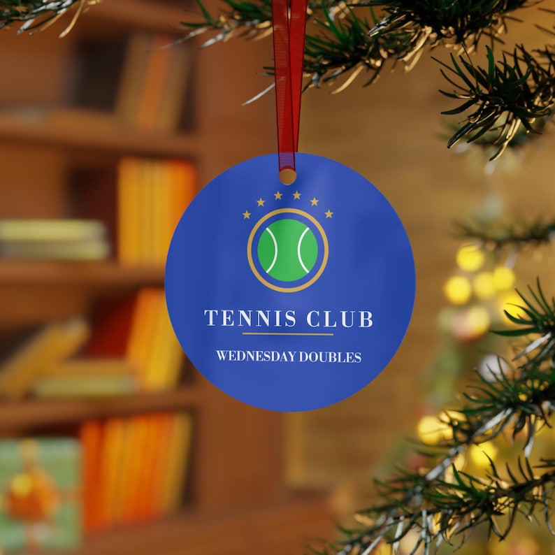 Personalisierter Tennis-Weihnachtsschmuck, individueller Vereinsname, Geschenk für Tennisteams, zweiseitiger Metallschmuck, Geschenk für Tennisspieler Bild 9