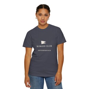 Camiseta personalizada del club náutico, diseño de banderín personalizado, regalo de Navidad de Comfort Colors imagen 9