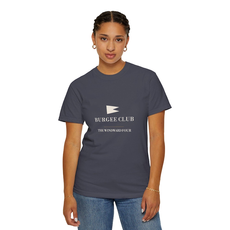 Camiseta personalizada del club náutico, diseño de banderín personalizado, regalo de Navidad de Comfort Colors imagen 9
