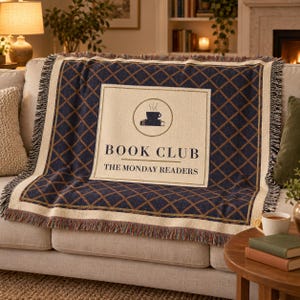 Personalized Book Club Blanket, Custom Club Name Woven Throw, Book Lover Gift Bild 1